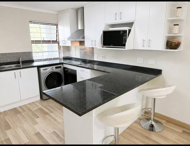 1 BEDROOM APARTMENT FOR SALE IN SANDOWN